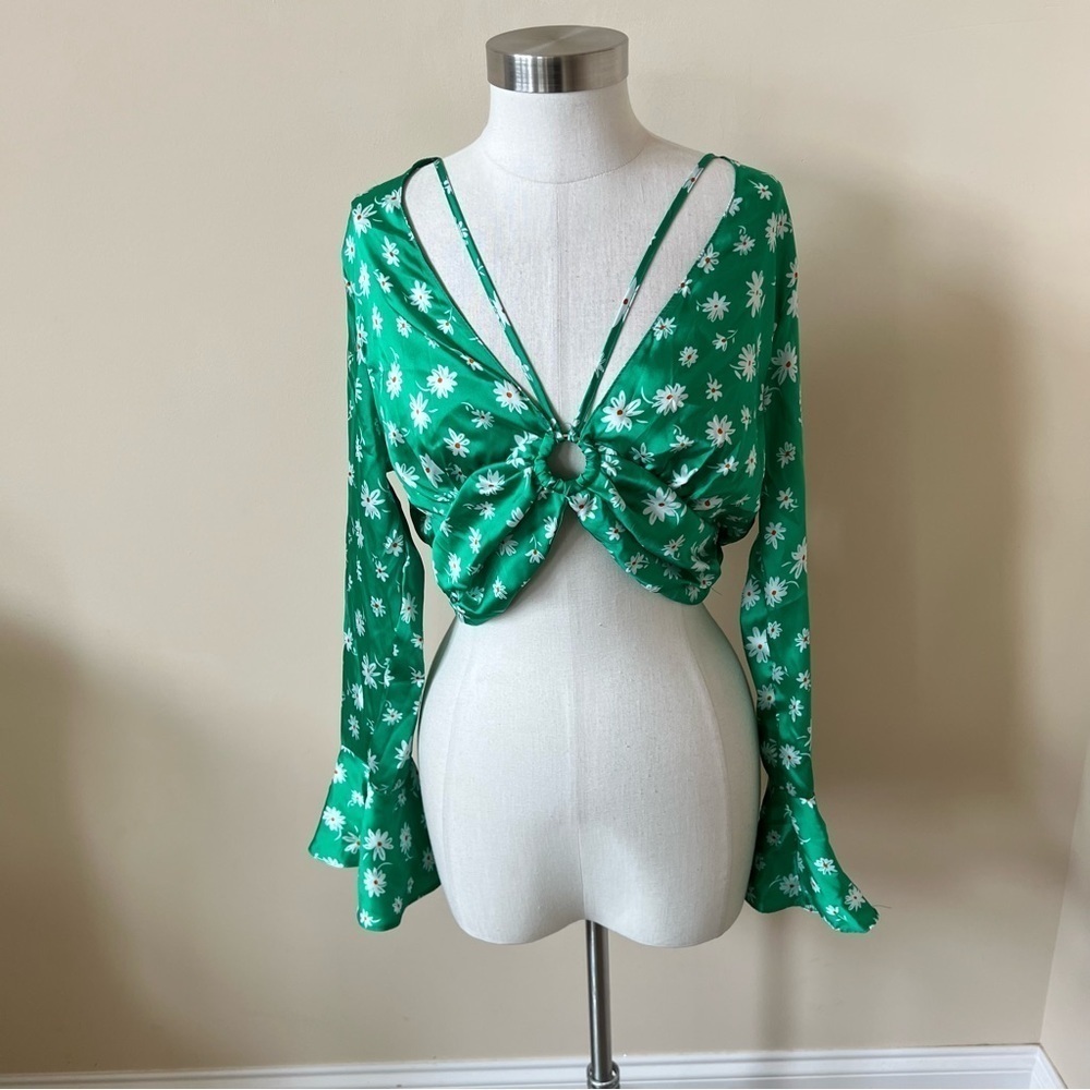 New! Miss Selfridge floral long sleeve cropped top green 839